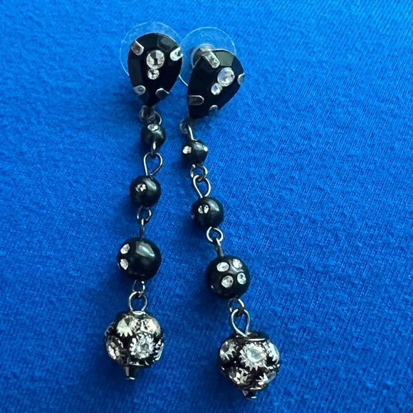 Black Soirée Dangle Drop Fashion Earrings - Picture 12 of 12
